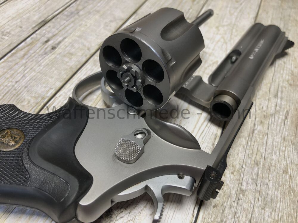 Smith & Wesson Model of 1988