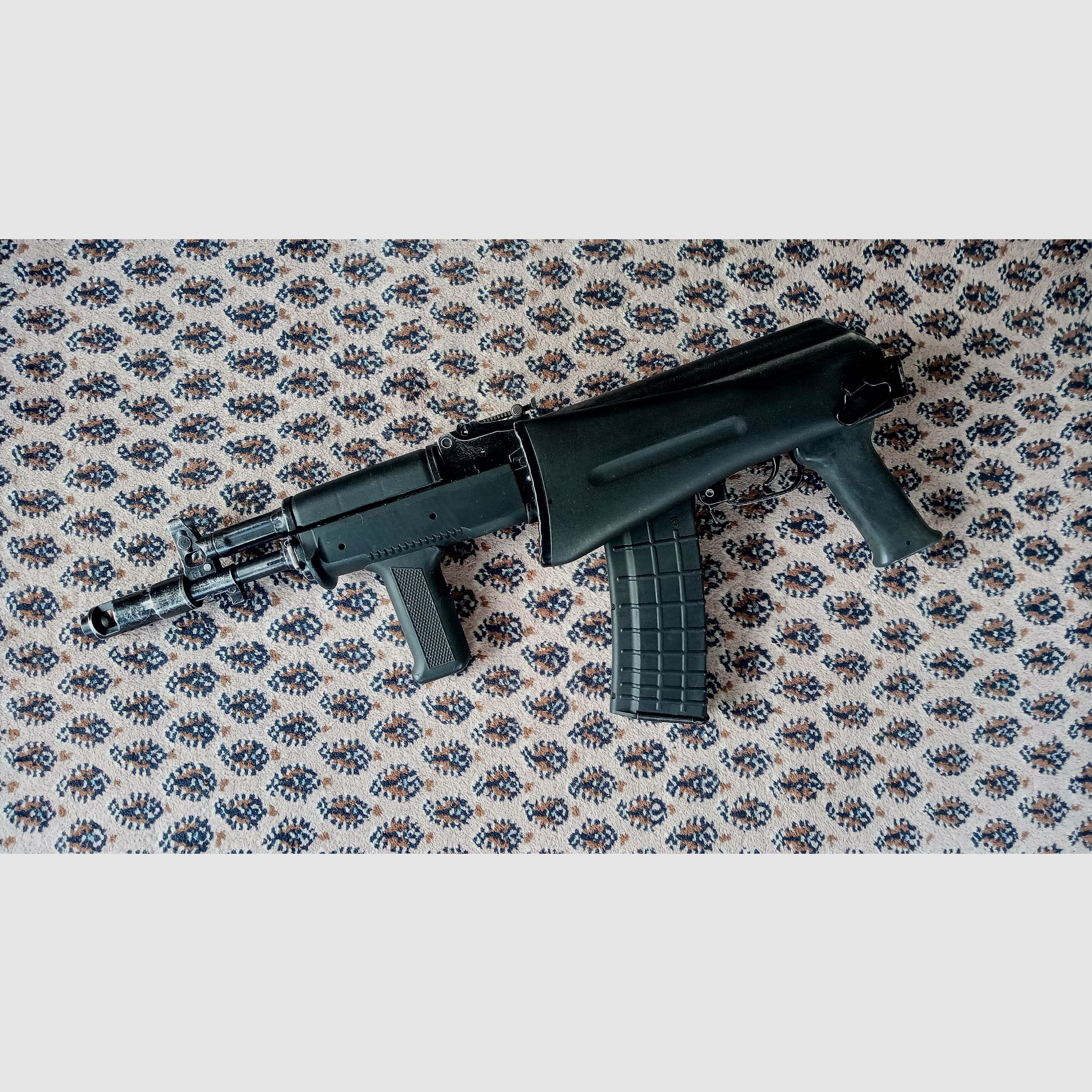 2 poignées en plastique AMD-65 hongroises de FEG même numéro de coulée 63 // AK / AKM / AK74 / AK-100 / Type 56