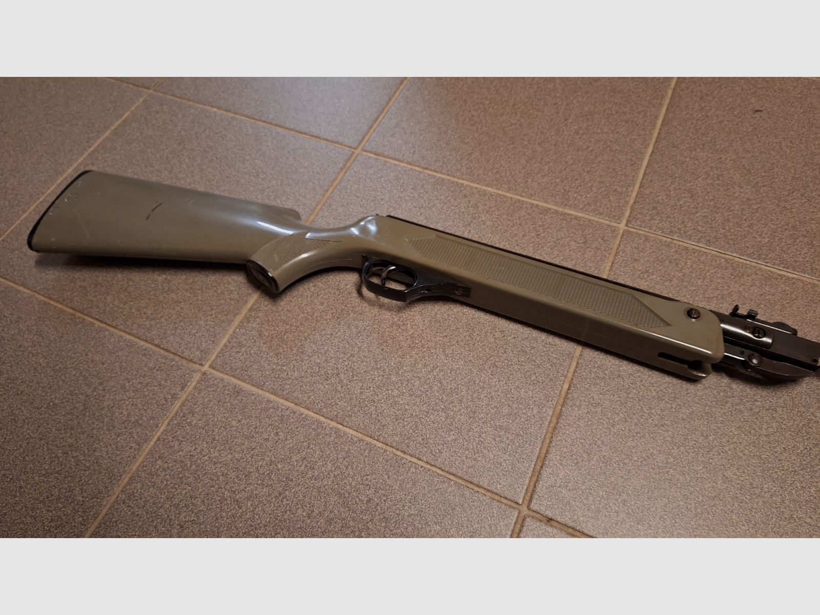 Rifle de aire Modelo 304 Haenel Suhl Original DDR con cañón largo de 49cm!