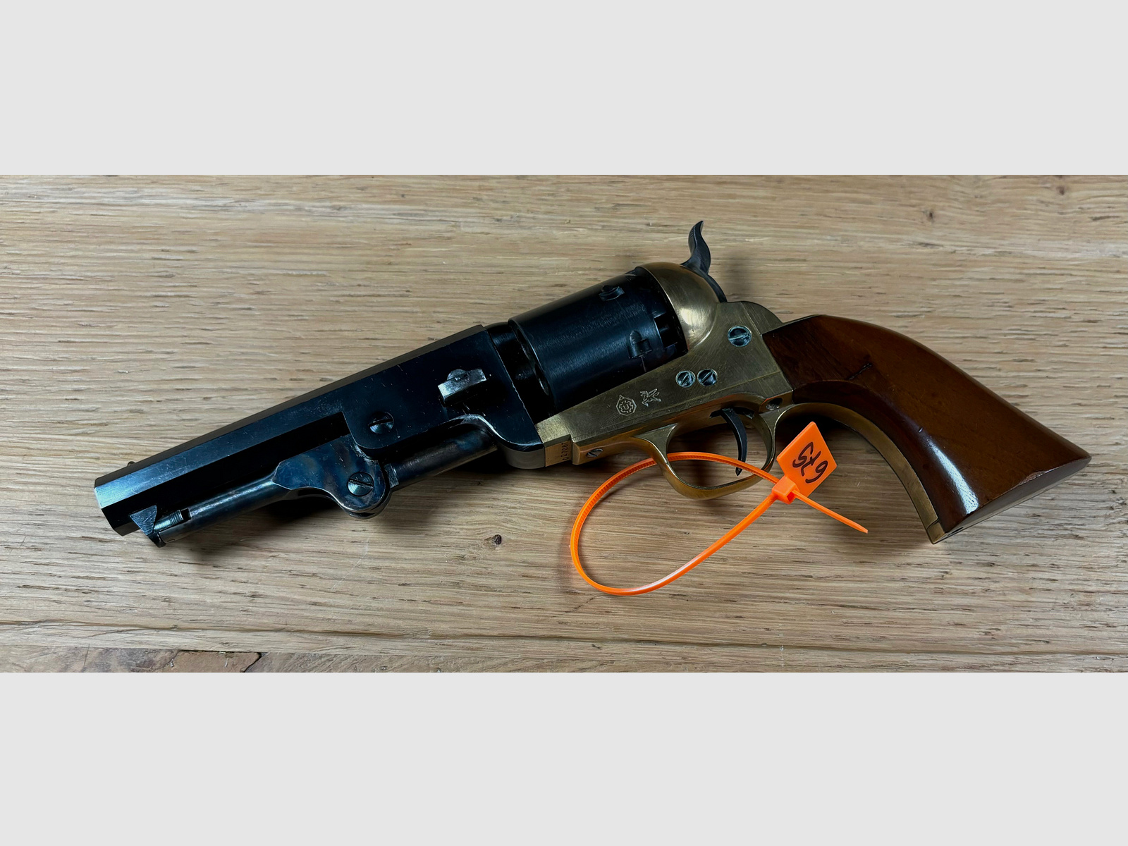 Hege-Uberti Colt Navy 