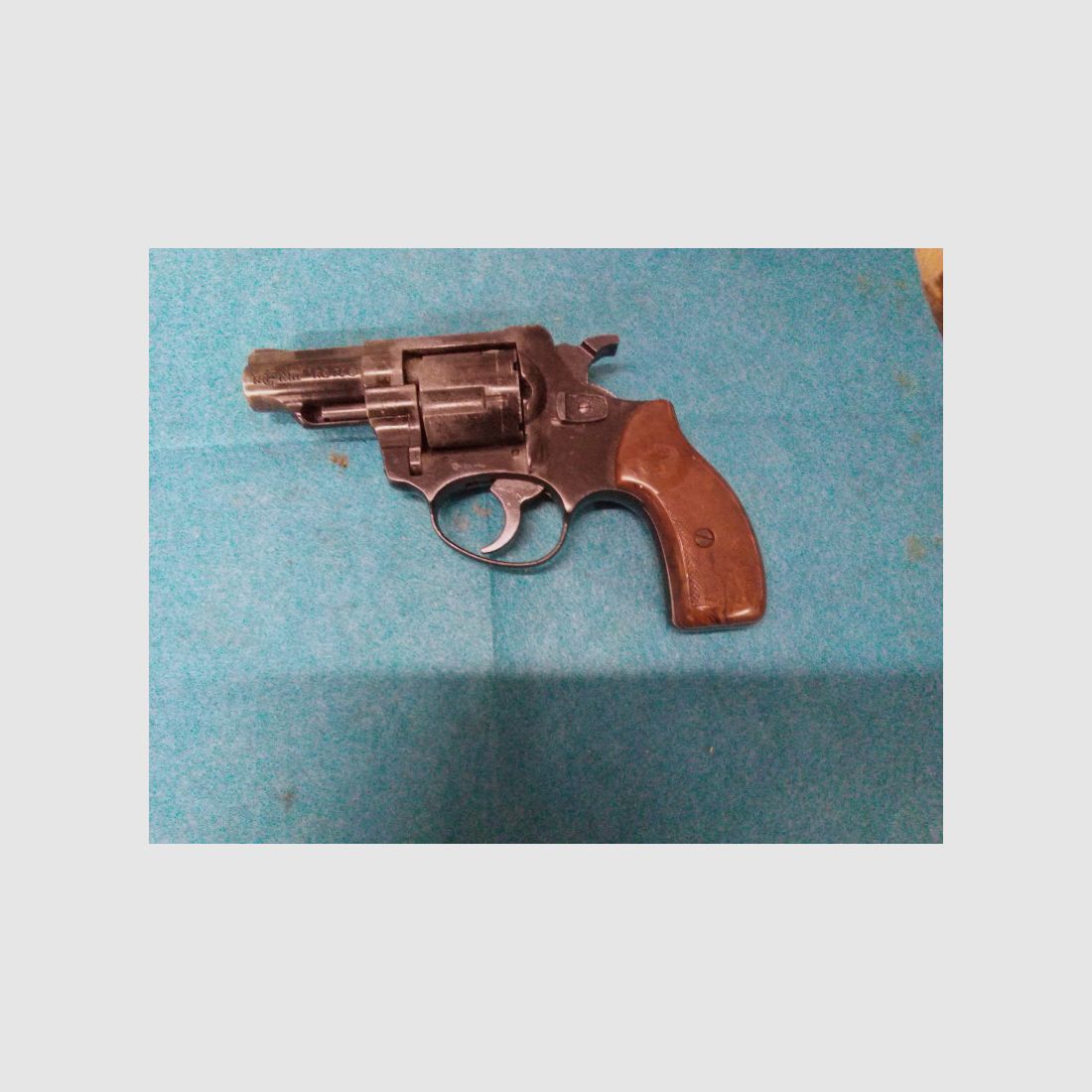 Biete einen Revolver Modell RG79.röhm.kaliber 9mm./380