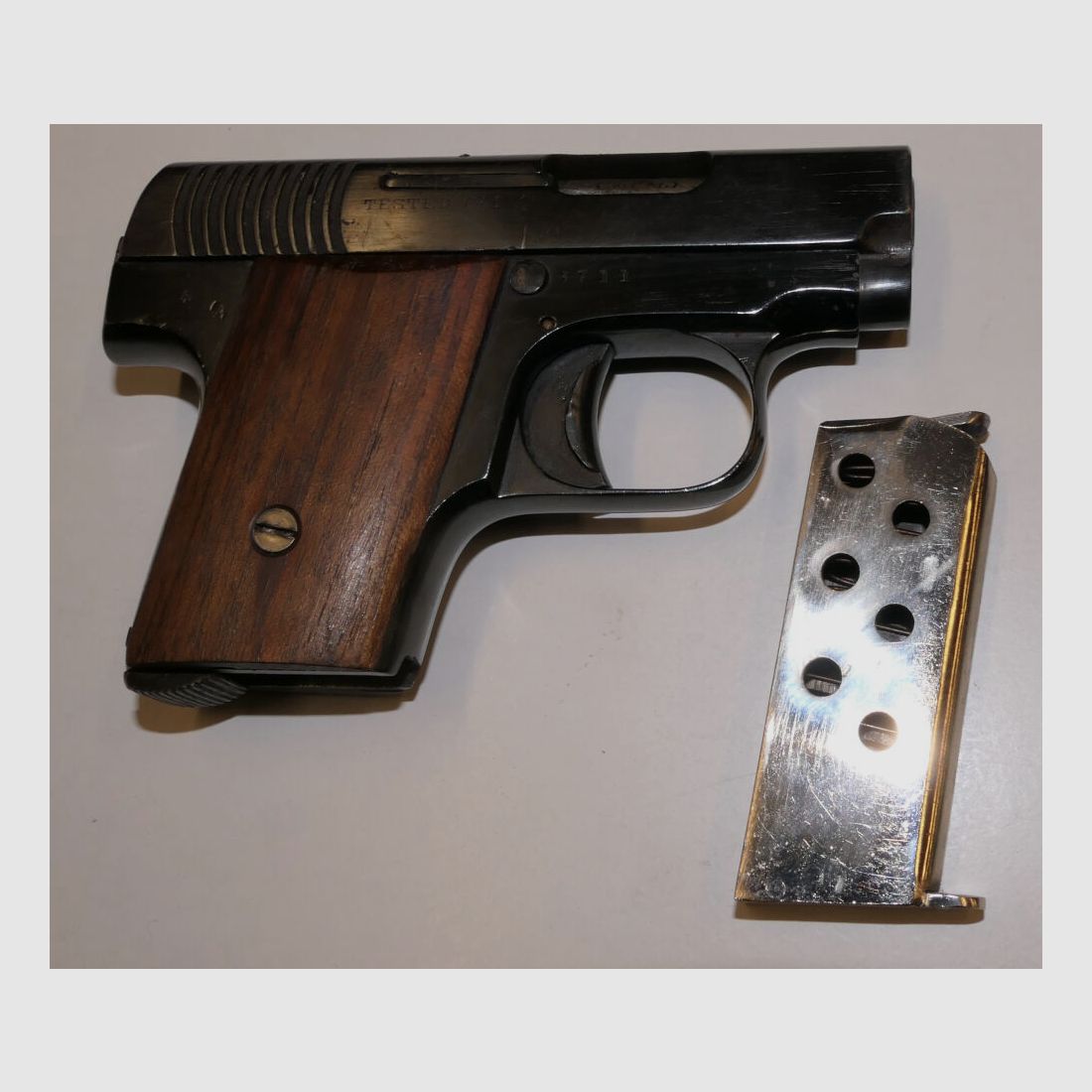 Ruby Ruby pocket pistol