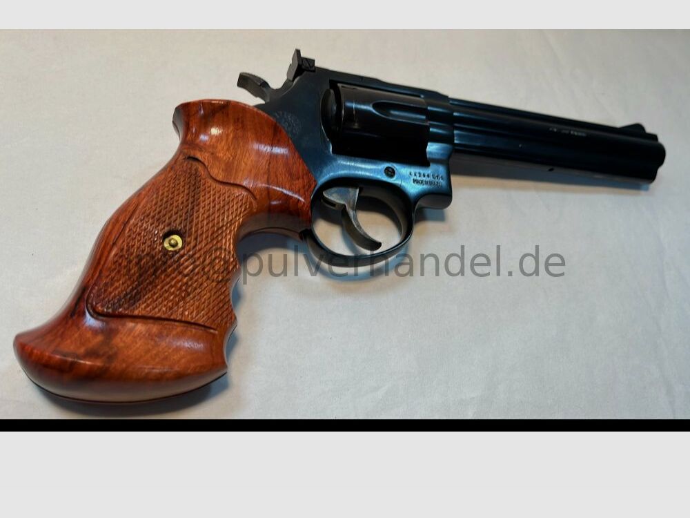Revolver 669 w .357 Magnum Mikrometrowe celowanie Sportowy uchwyt Drewno Jak Nowe .357Mag