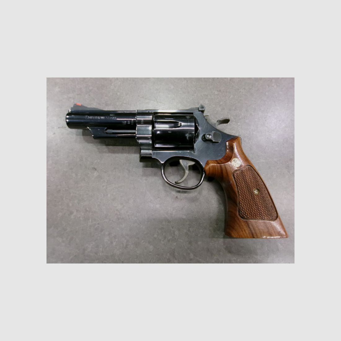 SMITH WESSON 29-2 CAL44MAG used, image 1 of 8