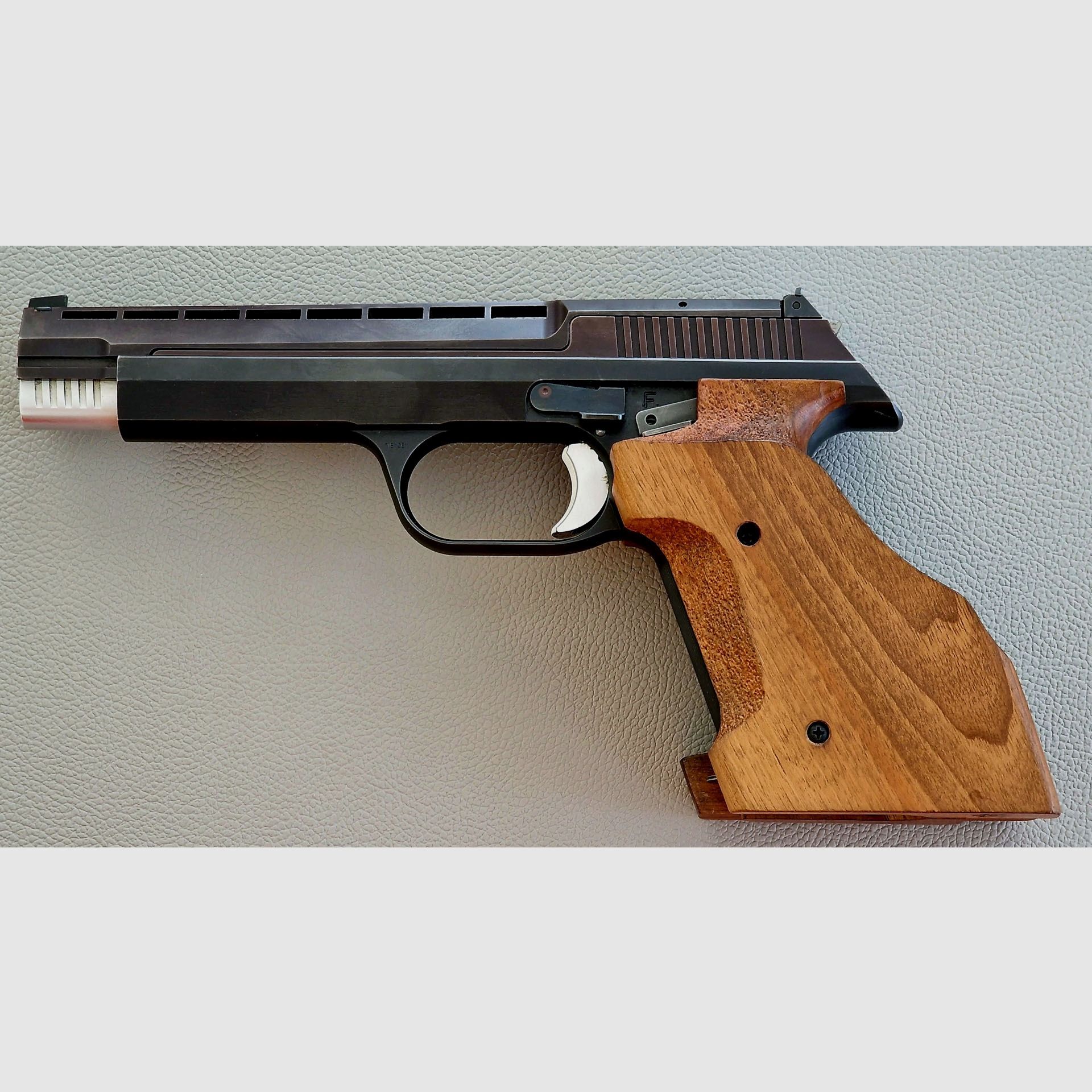 SIG Hämmerli P240 .22 lfb