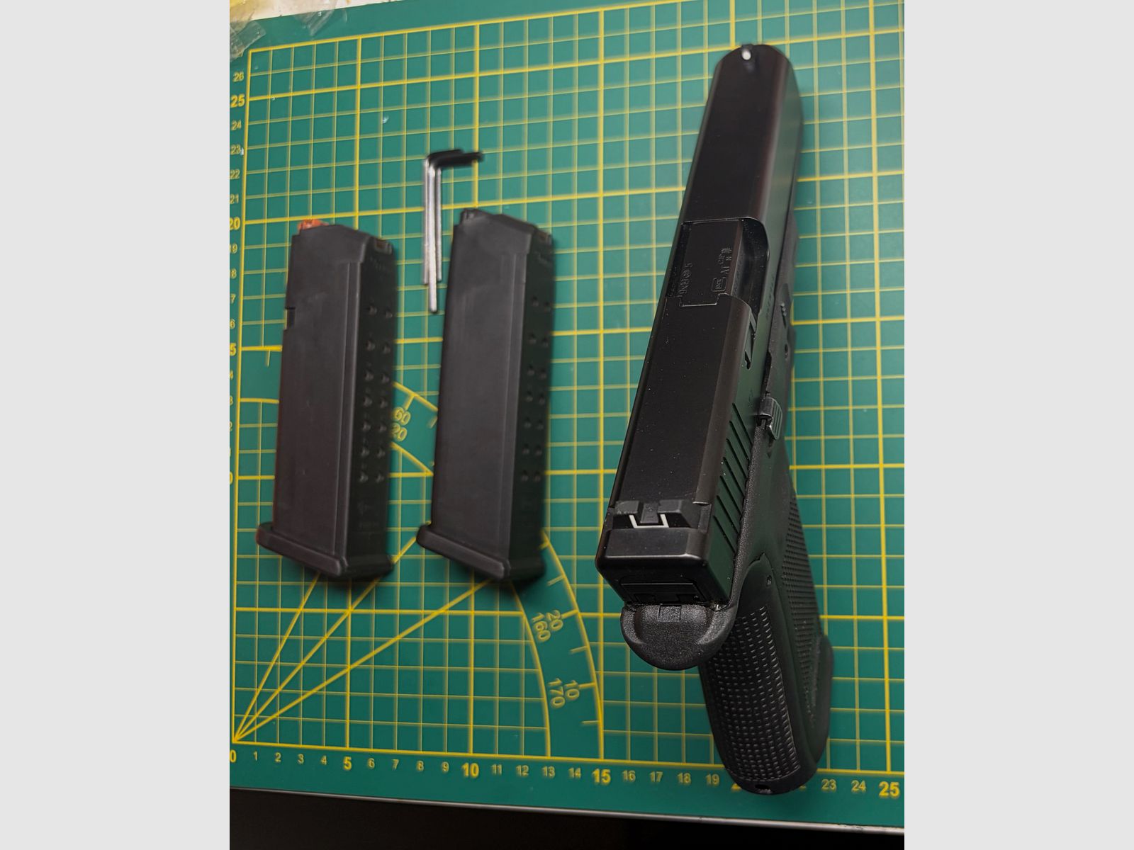 Glock 17 Gen5 / 9mm Luger, image 2 of 5