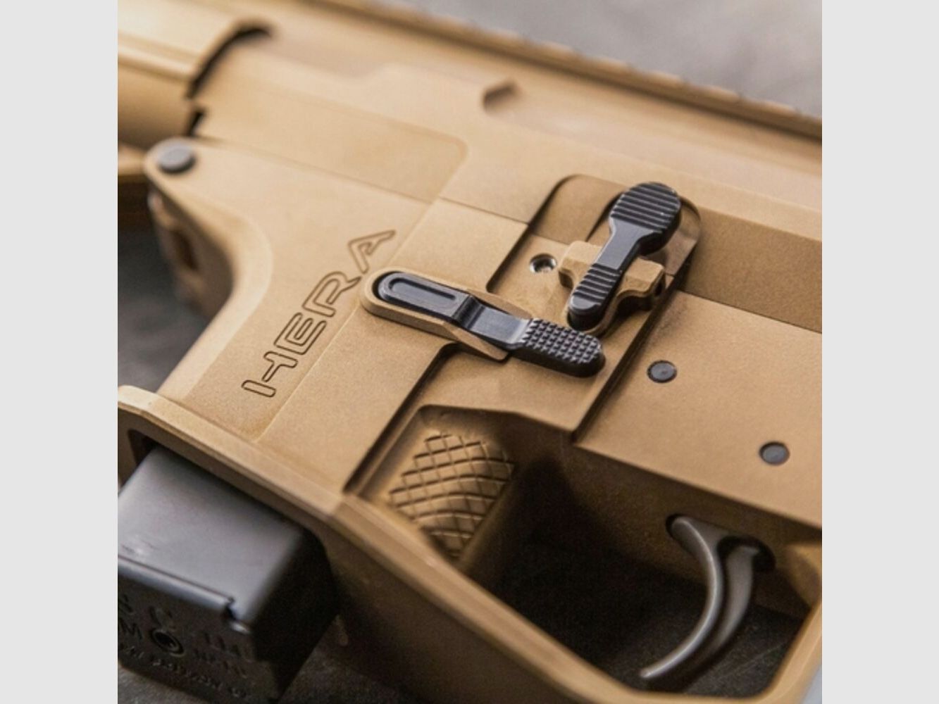 Hera Arms Magazinhalter Ambi Mag Release für AR15/M4