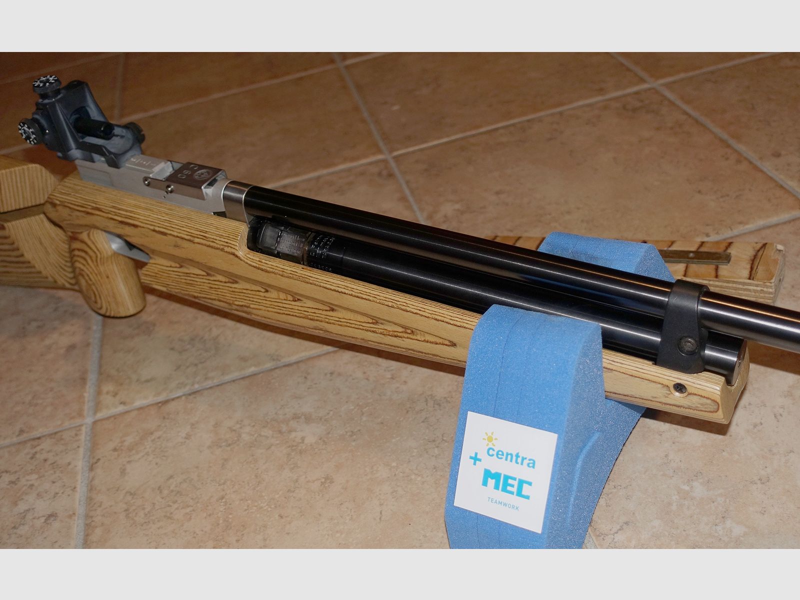 Matchgewehr Feinwerkbau Mod. C60 + 2x Kartusche + Fülladapter