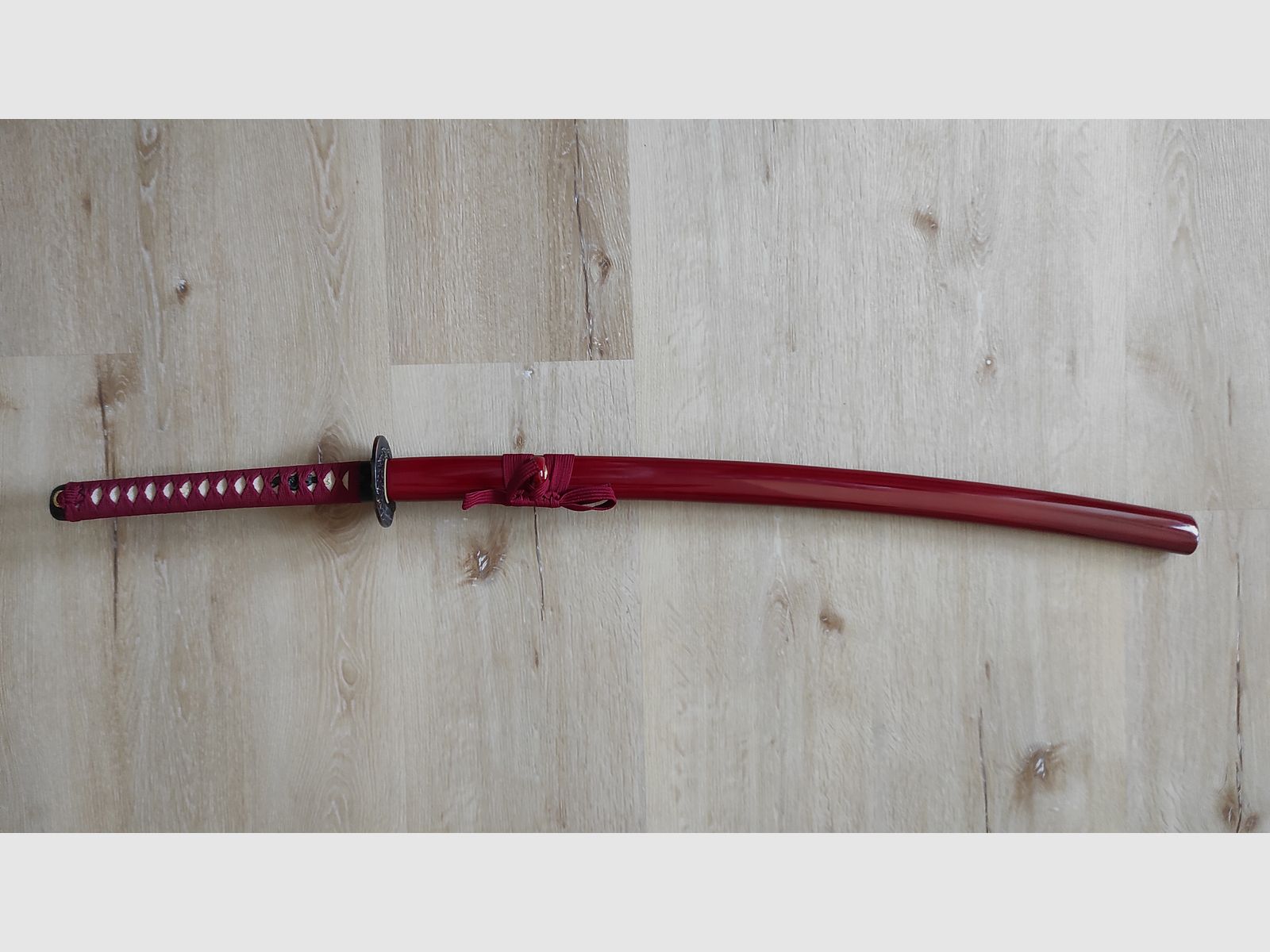 Katana, Samuraischwert rot mit Stoffbeutel geschliffene Klinge
