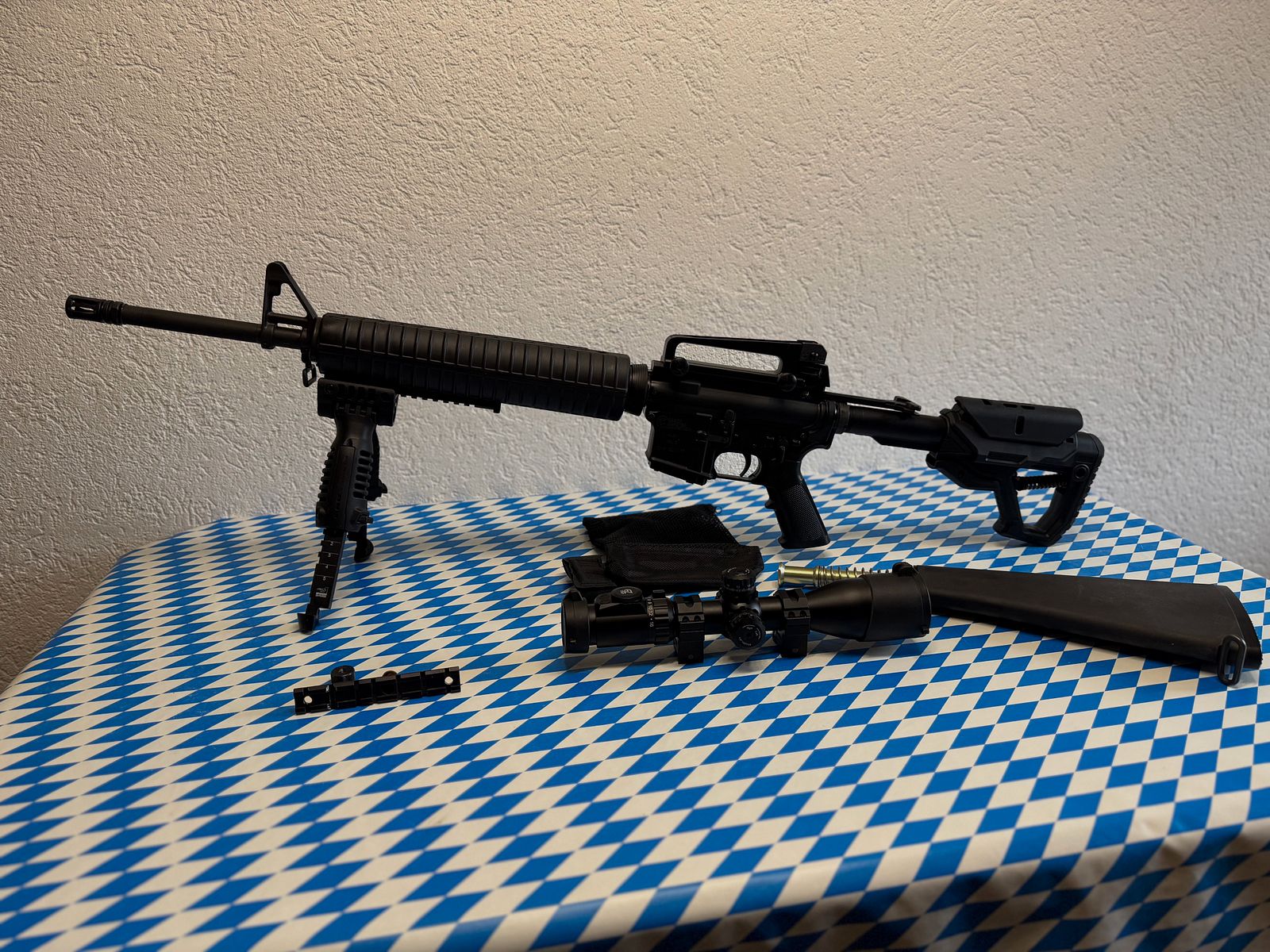 Selbstladebüchse Sabre -Defence XR15 20“ ( M16) mit ZF und Zweibein