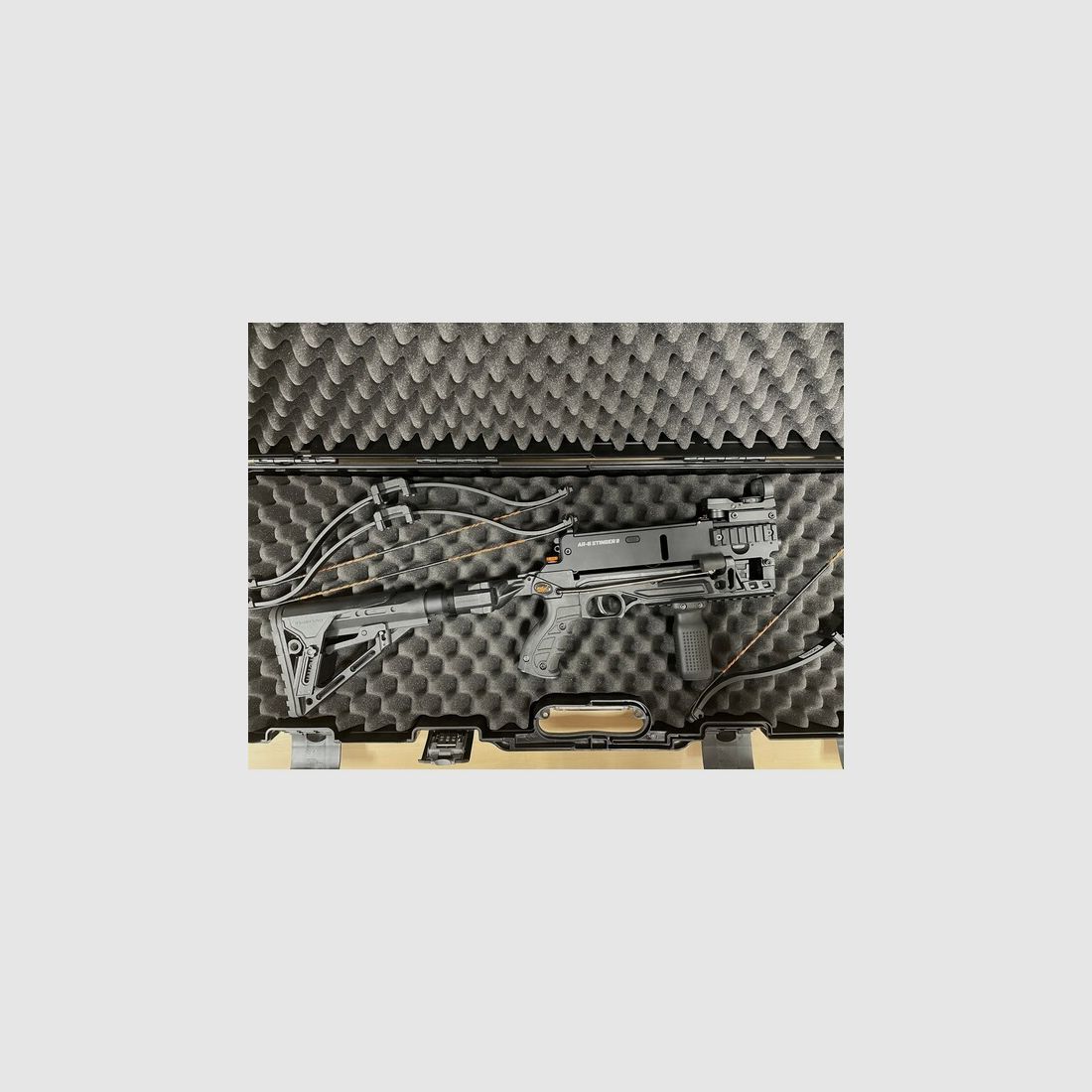 Steambow Stinger II, m. Metallmagazin, Klappschaft, 3 Bogen 55, 75, 90, Bolzen , Red Dot