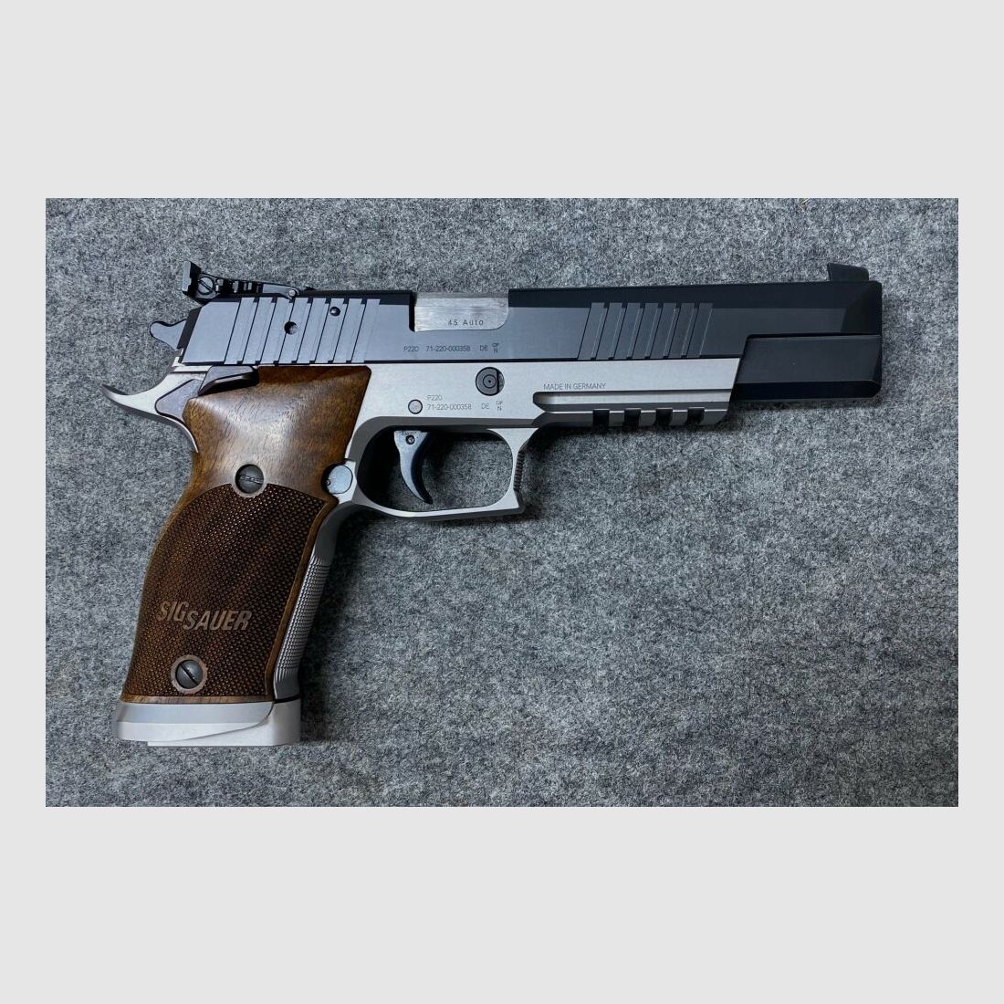 SIG Sauer P 220 X-Six .45Auto