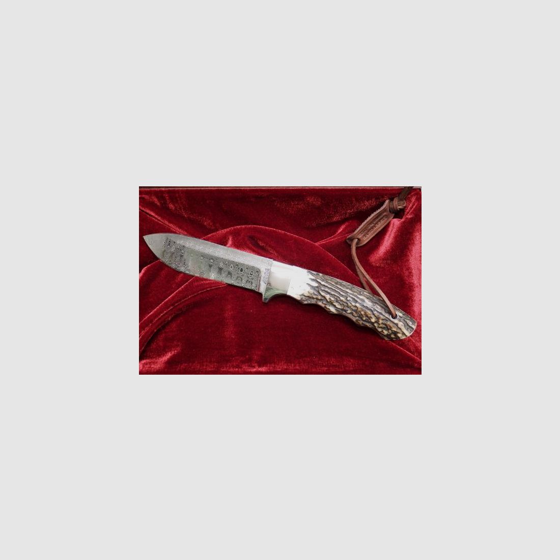 DNC Hubertus Hirschhorn Jagdmesser Damast