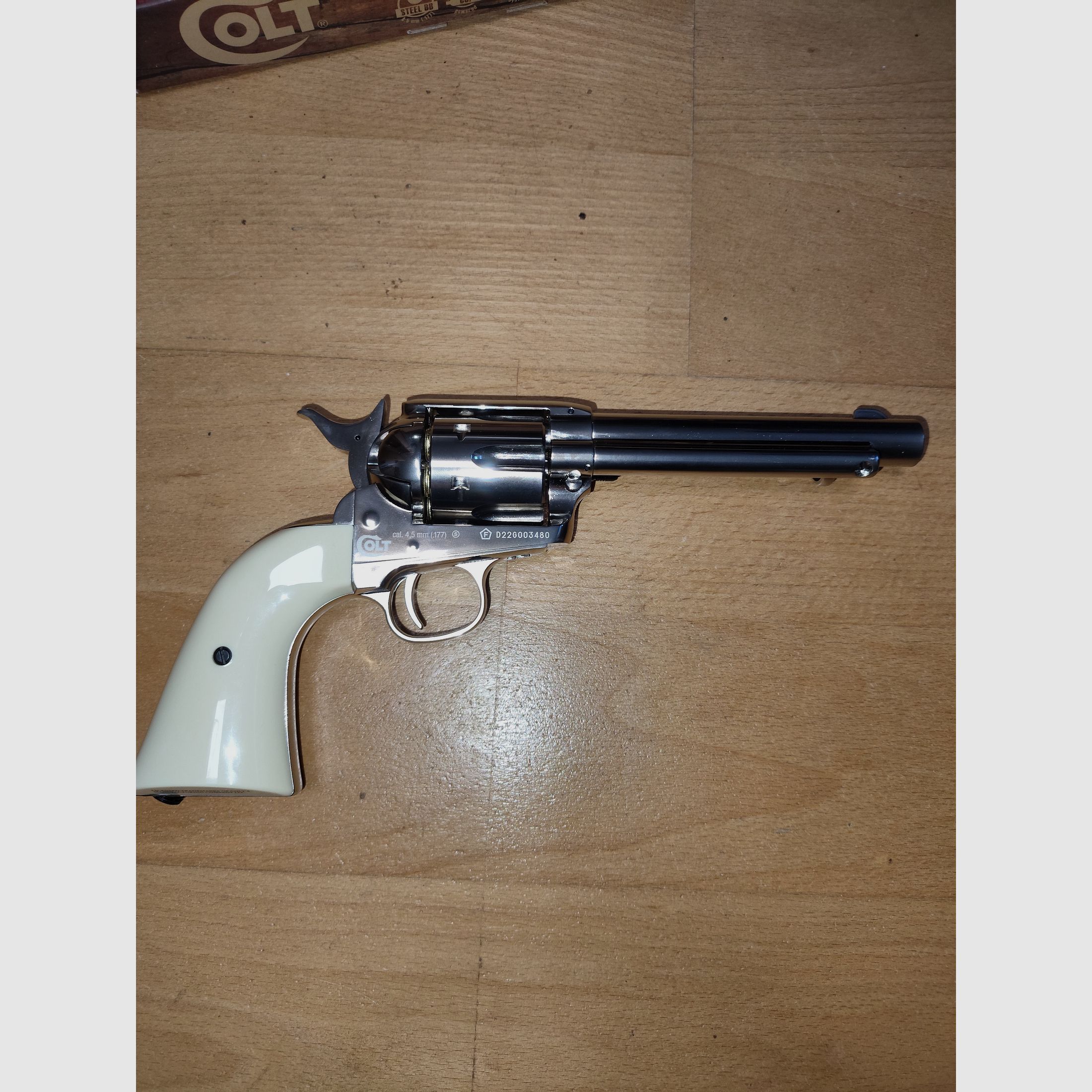 Colt "Peacemaker" SAA Nickel Co2 Revolver Kaliber 4,5 mm BB