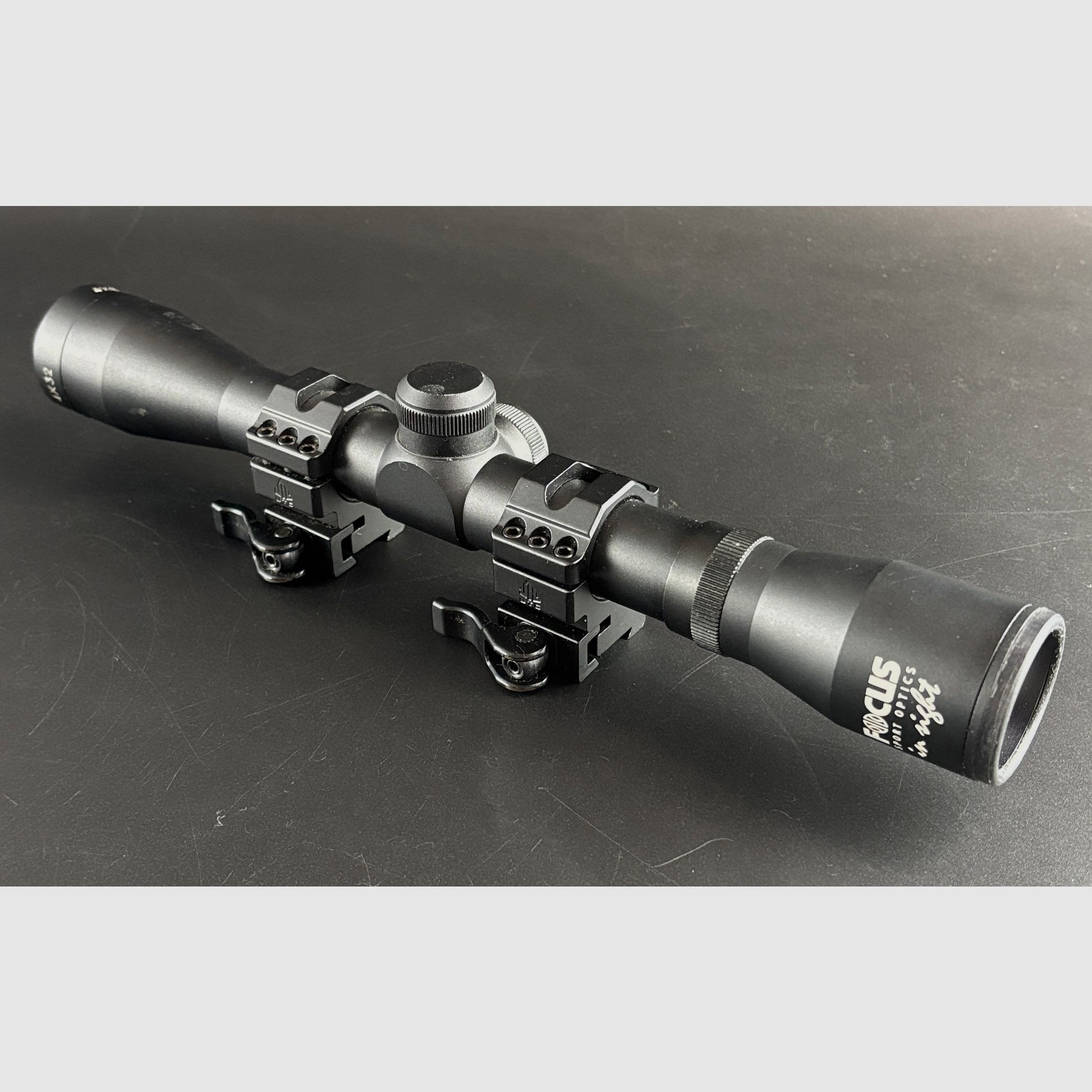 Aussteller FOCUS In Sight 4x32 1/4 MOA Absehen 4A 108160-2 Zielfernrohr
