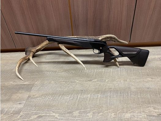 Blaser R8 Ultimate Leather, Krótka Lufa