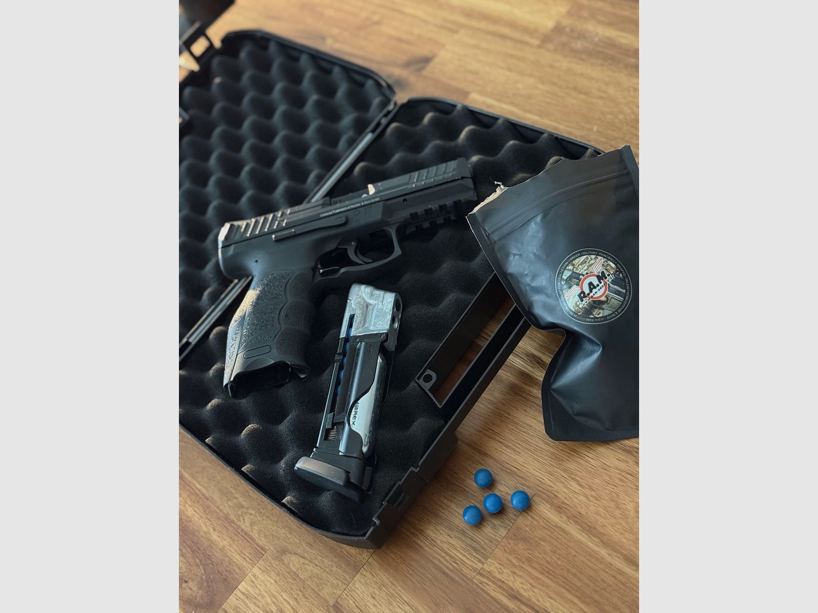 H&K SFP9 T4E CO₂-Markierer im Kaliber .43 von Umarex.