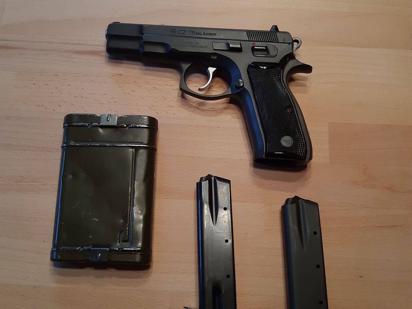 BRÜNNER CZ  m  75