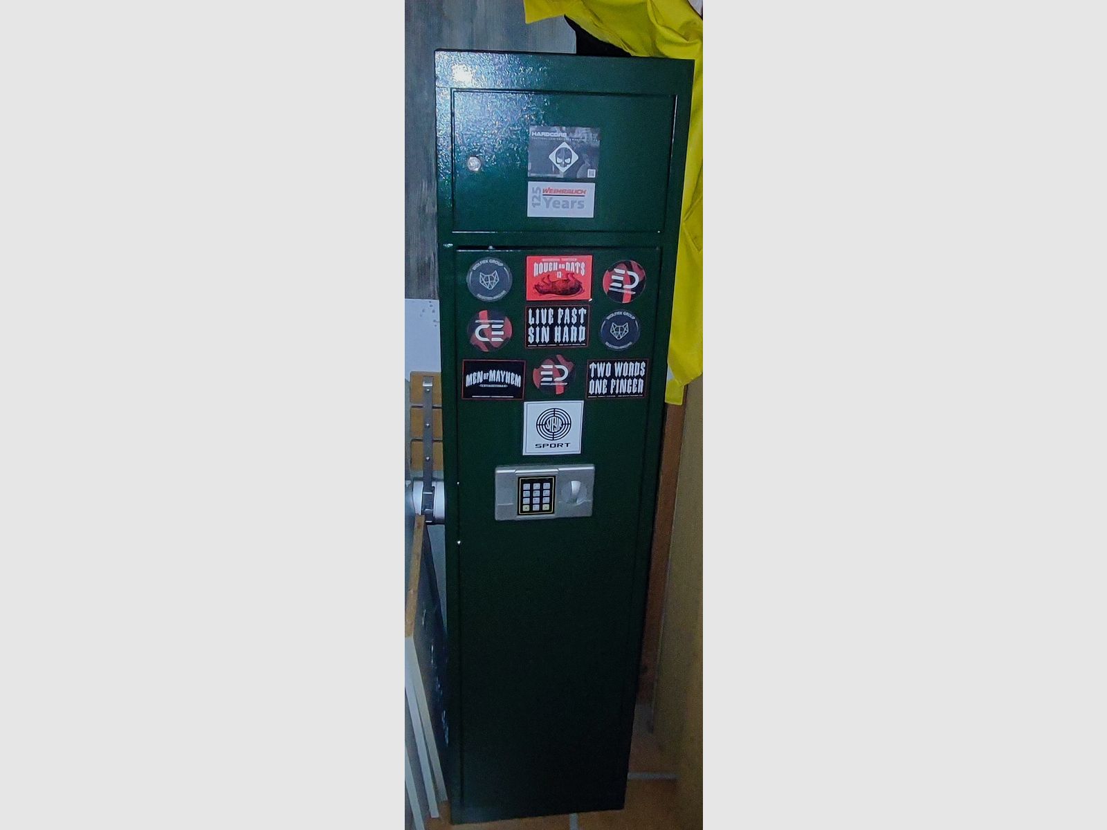 Armario para carabinas para 5 rifles