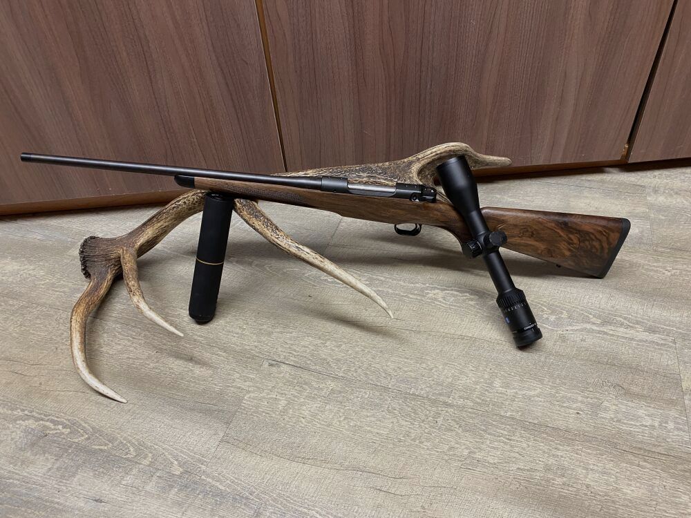 Mauser M12 Expert, mit Zeiss Conquest V6 2-12x50 M, mit Schiene