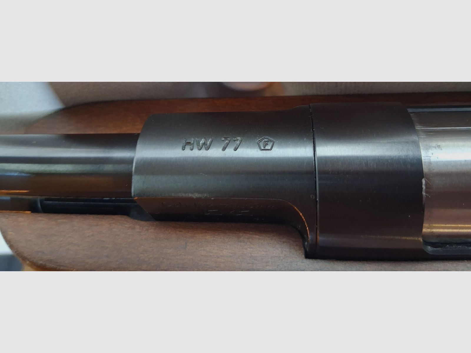 Luftgewehr Weihrauch HW 77 - das Unterhebelspanner-Druckluftgewehr HW77 für Profischützen Weitschussgewehr sehr stark mit F-Zeichen Frei ab 18 Kaliber 4.5mm 0.177