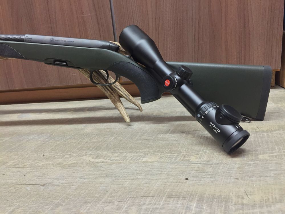 Steyr Mannlicher SM 12 SX, mit Leica Magnus 2,4-16x56 i