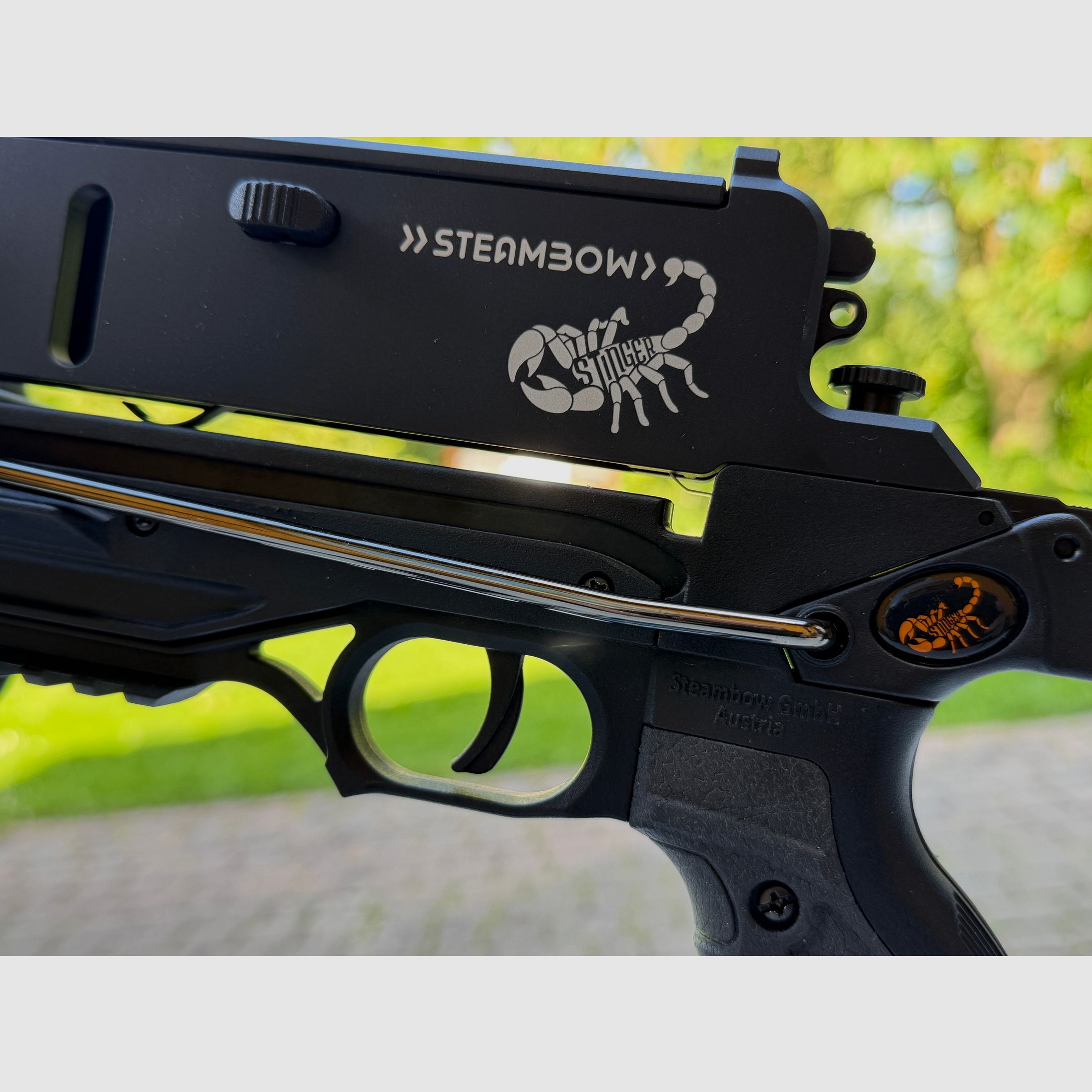 AR-6 Stinger II mit Metallmagazin