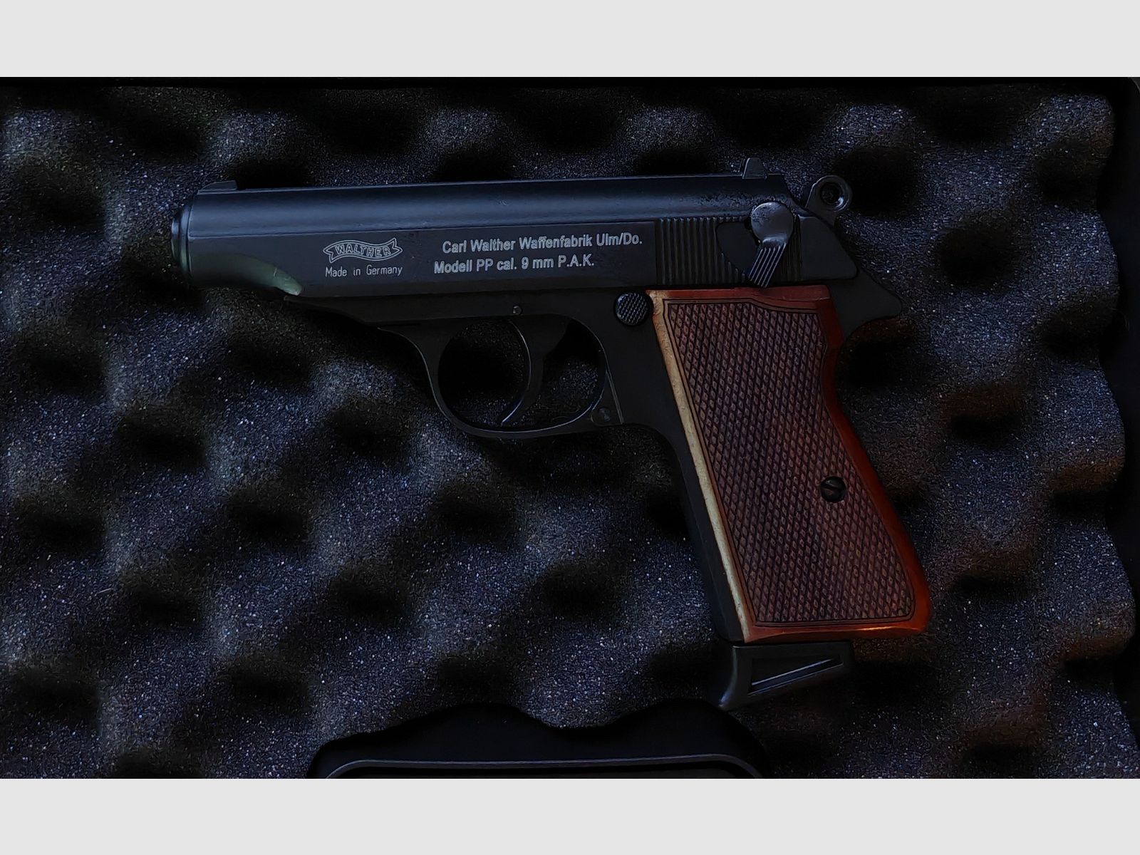 Walther PP cal. 9 mm P. A.K. 