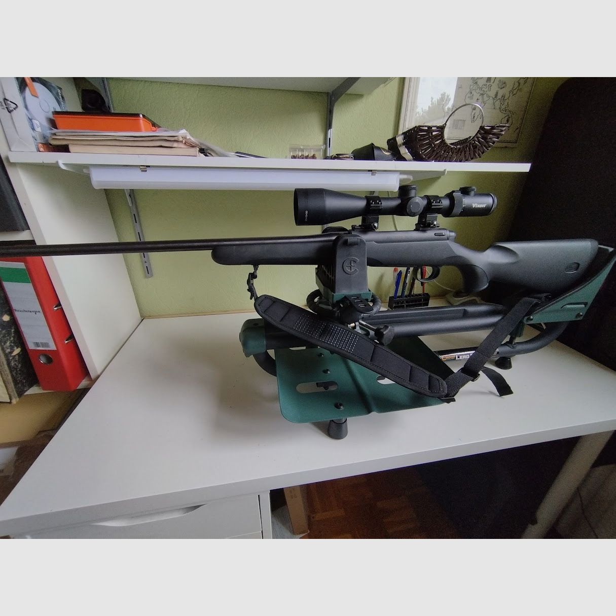 Mauser M18 Repetidor Cal. .300 Win Mag. con visor Vixen 2,5 - 15 x 50