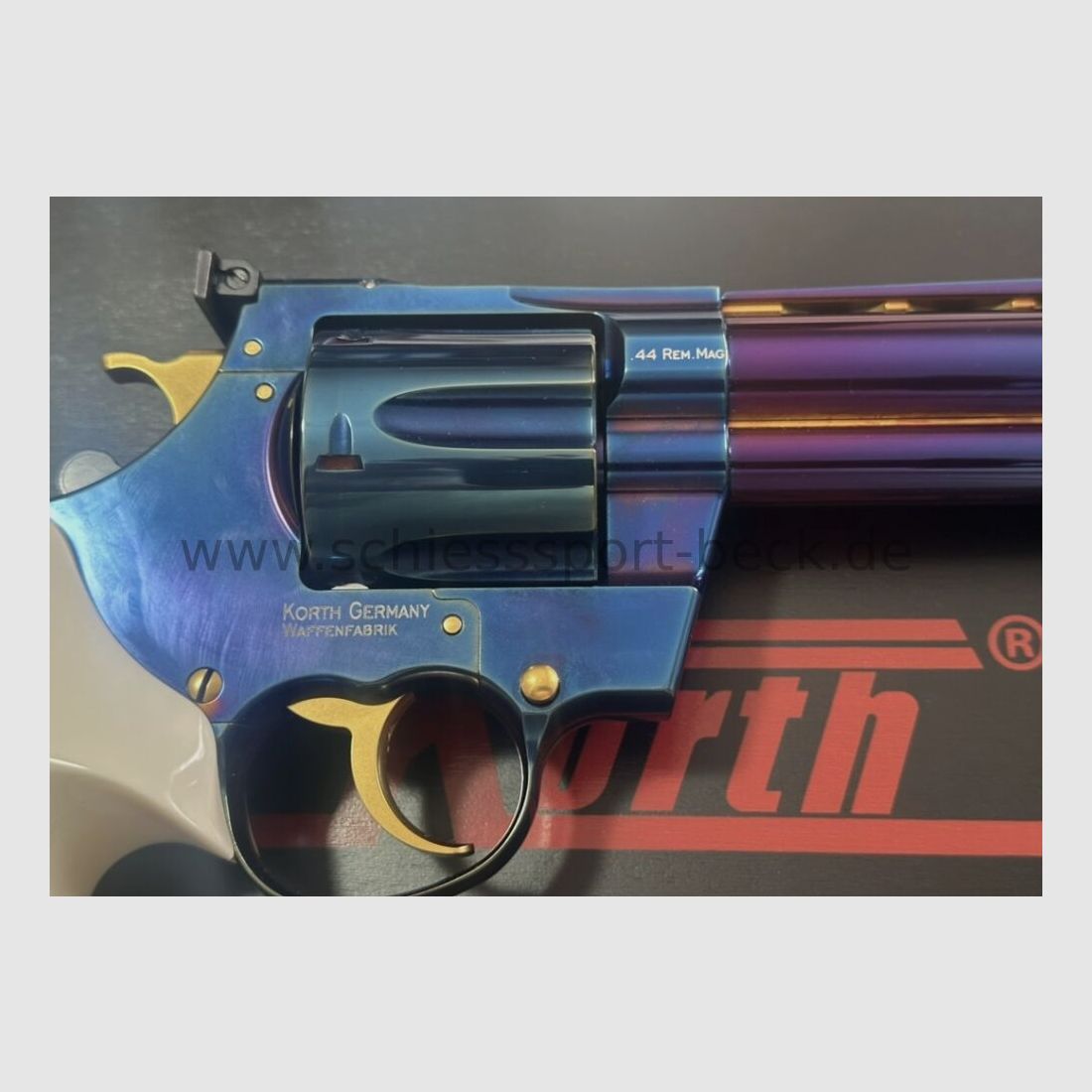 KORTH Classic Revolver 6 Zoll Blau Hochglänzend .44 Magnum