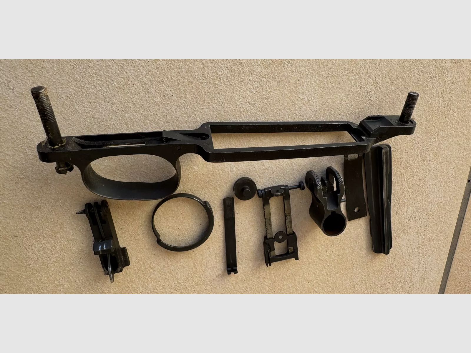 Original US Enfield P17 stock with accessories – very good condition / rare in this quality