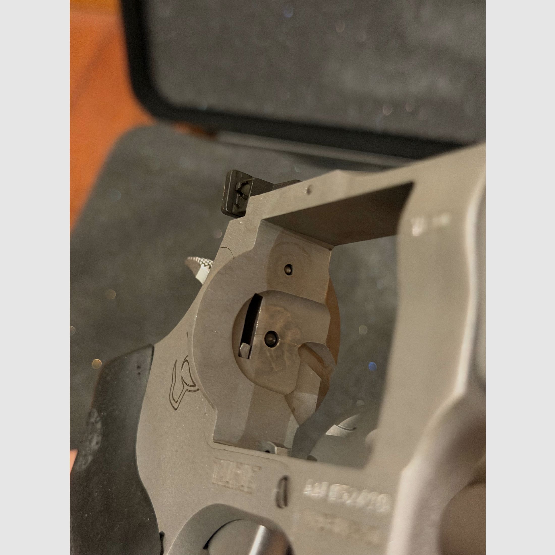 TAURUS TRACKER 627 4“ m. Komp. nuevo - no disparado con accesorios