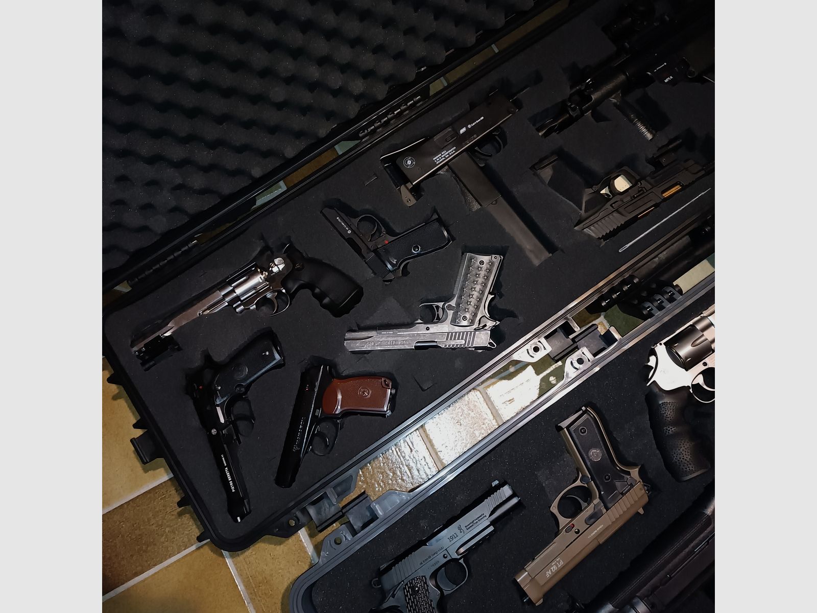 Collezione CO2 Airsoft inclusa valigetta di alta qualità, immagine 2 di 5