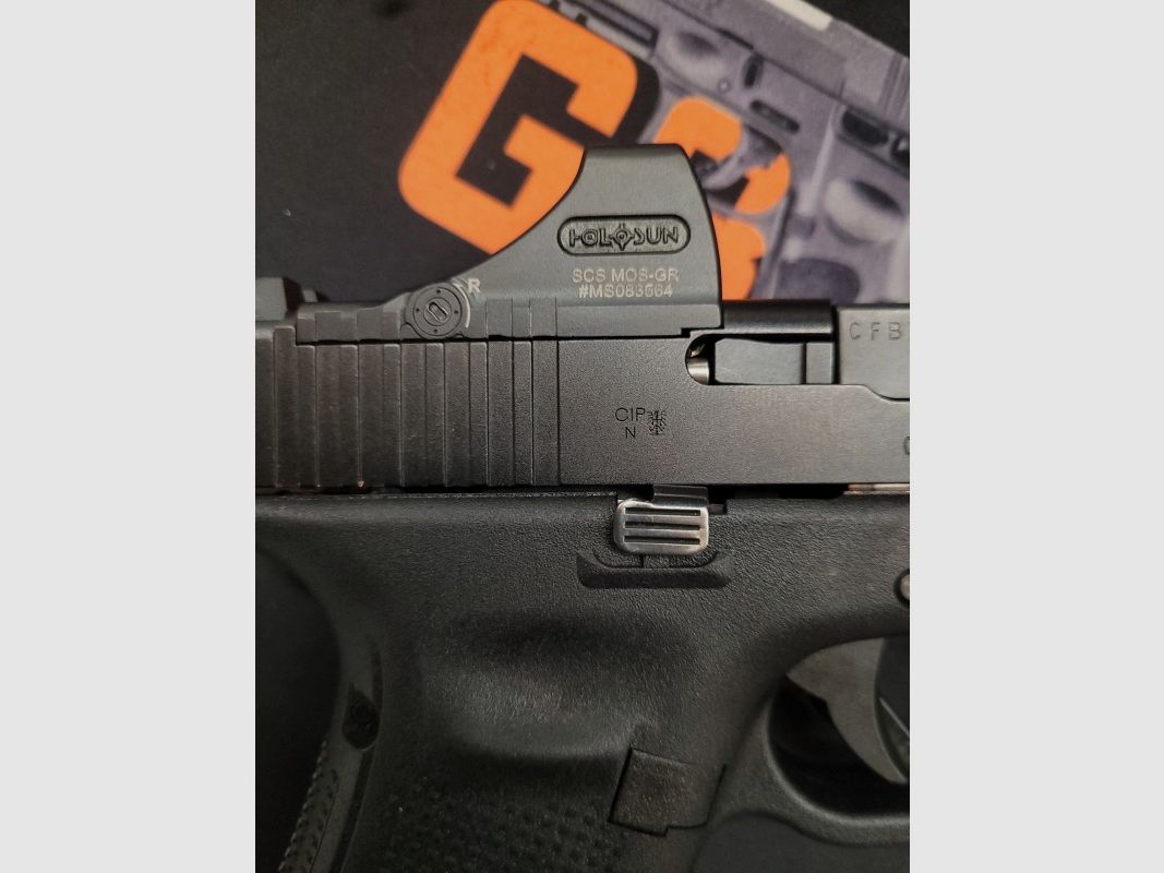 Glock 17 GEN5 9 mm + HOLOSUN gebraucht, Bild 5 von 6