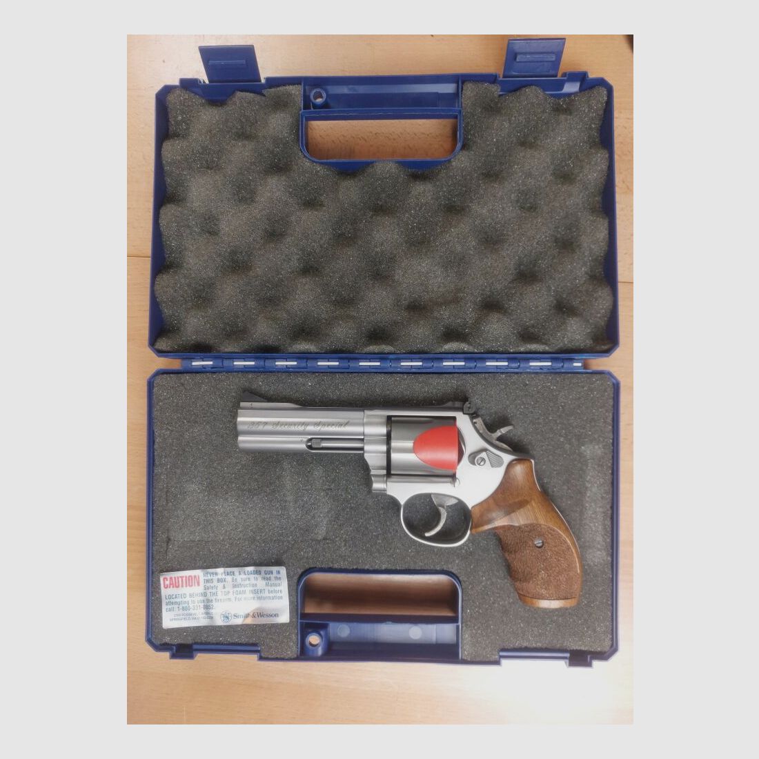 Smith & Wesson, USA 686- Security Special