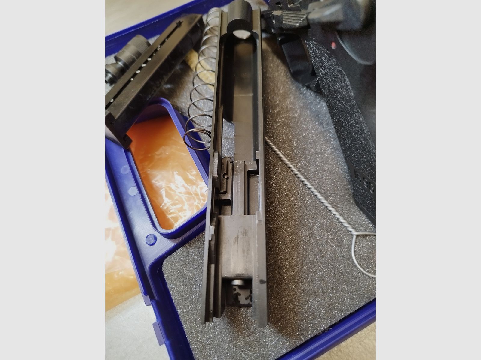 Röhm RG 96 in 9mm PAK. + 50 Knallpatronen Fiocchi 9mm PAK. Top Zustand!!!, Bild 7 von 9