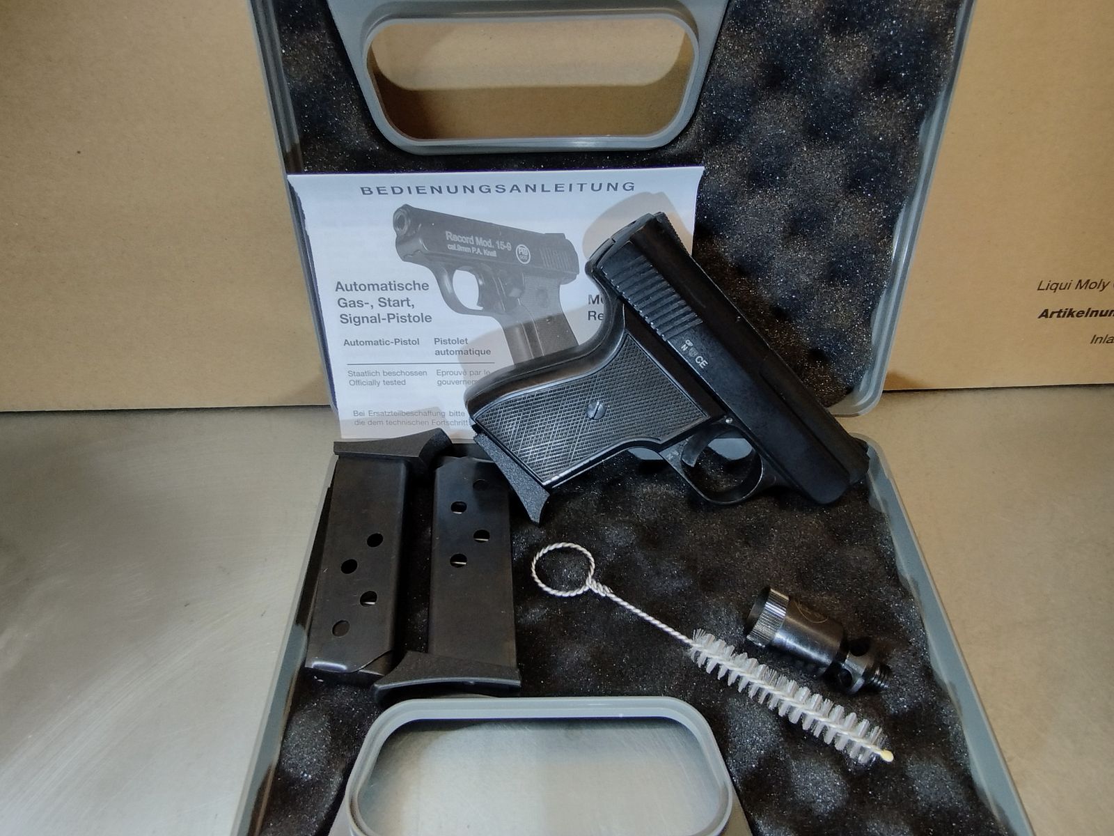 Record Mod. 15-9 blank firing pistol 9mm blued + 2x spare magazine !!like new!!
