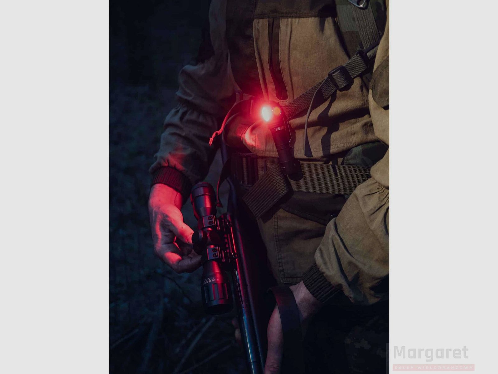 ARMYTEK WIZARD C2 WR MAGNET USB (CIEPŁE ŚWIATŁO), zdjęcie 4 z 10