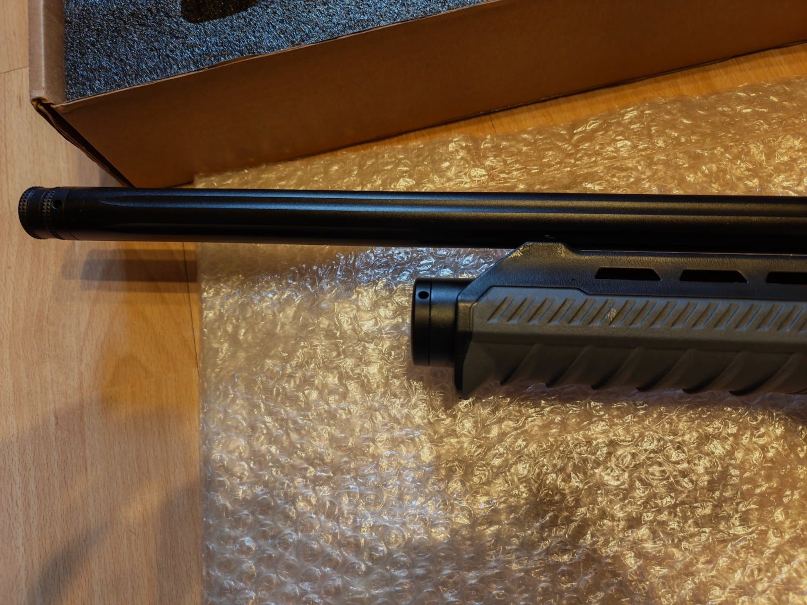 GoGun AEA Megalodon F-Serie 7,5 Joule | Kaliber .50 Luft / PCP karabin | z JADS podwójnym zbiornikiem | 2x 12 nabojowe magazynki aluminiowe | + wkładki stabilizujące do chwytu | z akcesoriami i fakturą