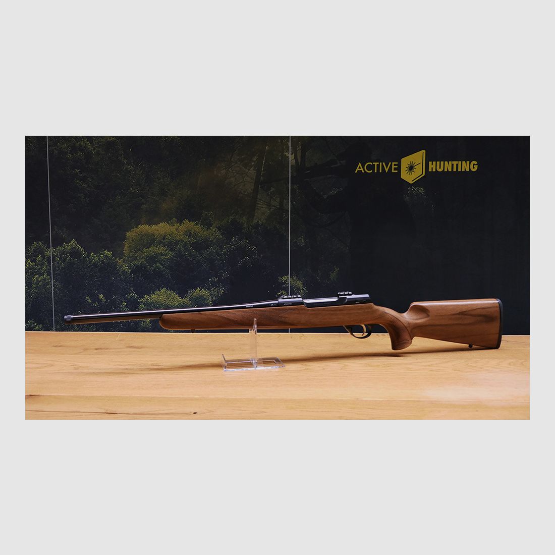 Anschütz 1782 / calibro .308 Win. / filettatura M15x1 / lunghezza canna 47cm / calcio Classic