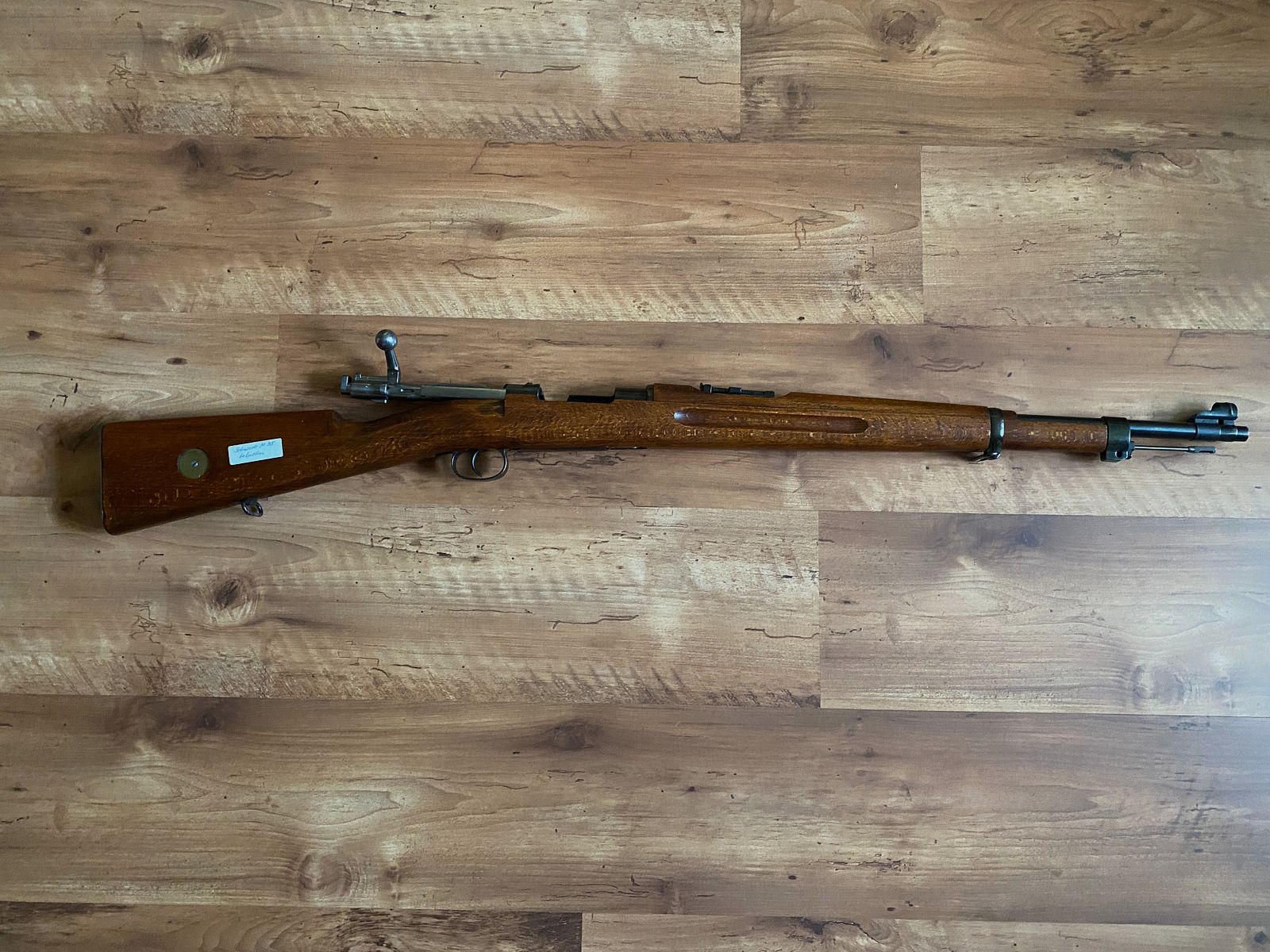 Oplossen van mijn verzameling: enkelvoudig geladen vuurwapen met getrokken loop Husquarna, Mod. 38 „Schwedenmauser“ Kal. 6,5x55 SE