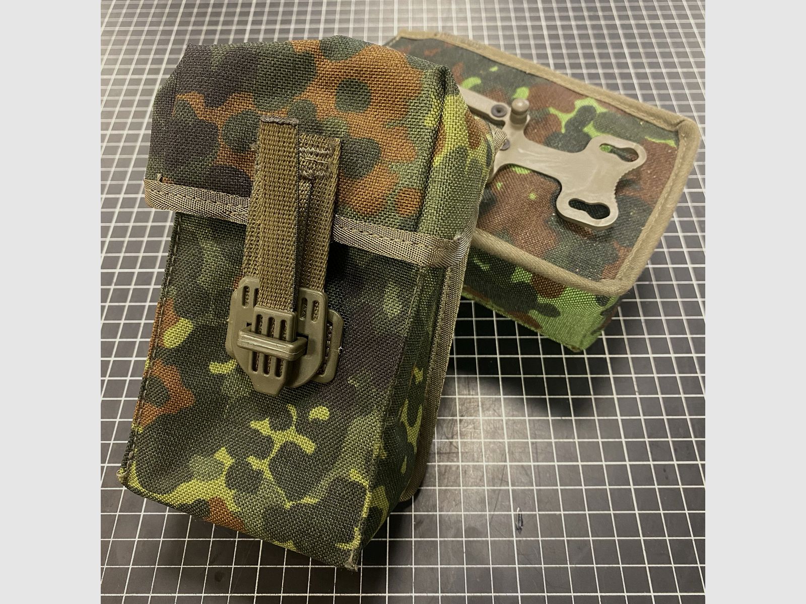 Miltec - BW magazijntas G3 Flecktarn met adapter