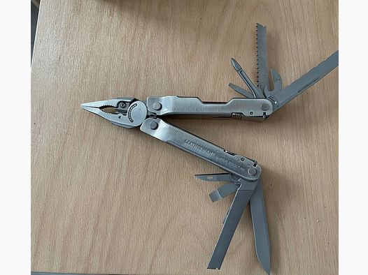 Leatherman Supertool 300, neu