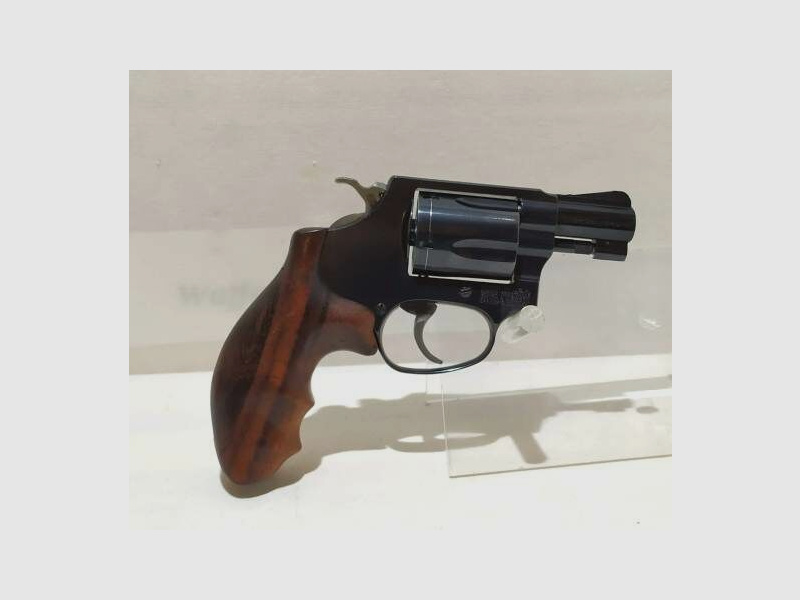 Smith&Wesson	 36