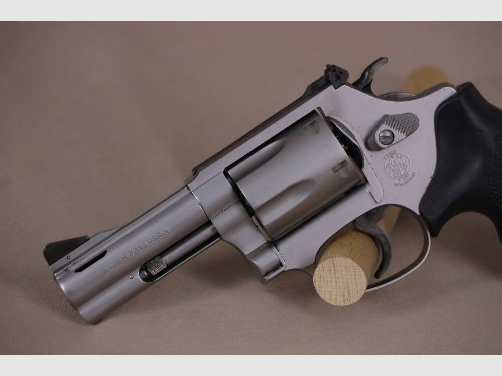 Smith & Wesson Small Hunter