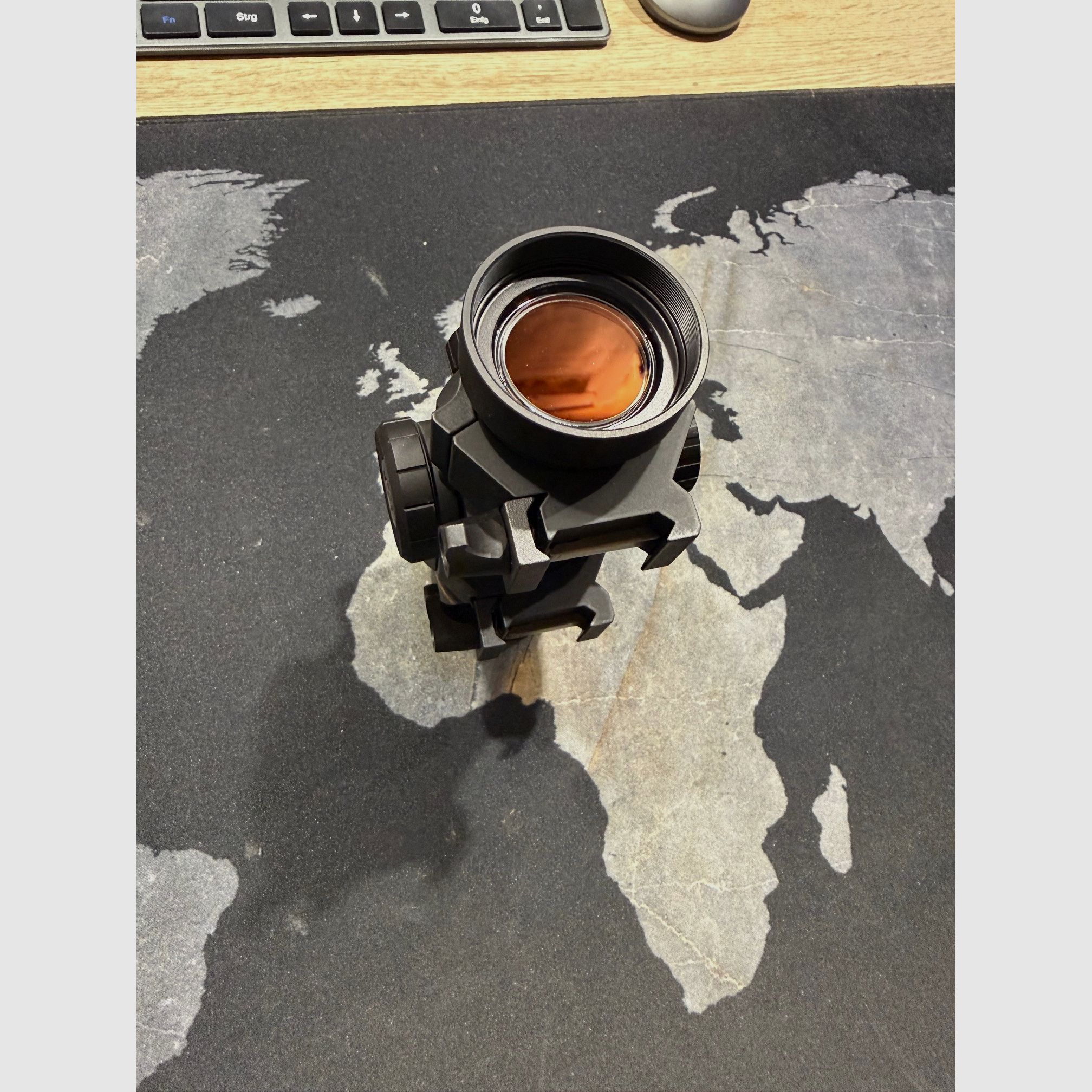 Leupold Freedom RDS mit Montage und weiterer zusätzlicher Ringmontage