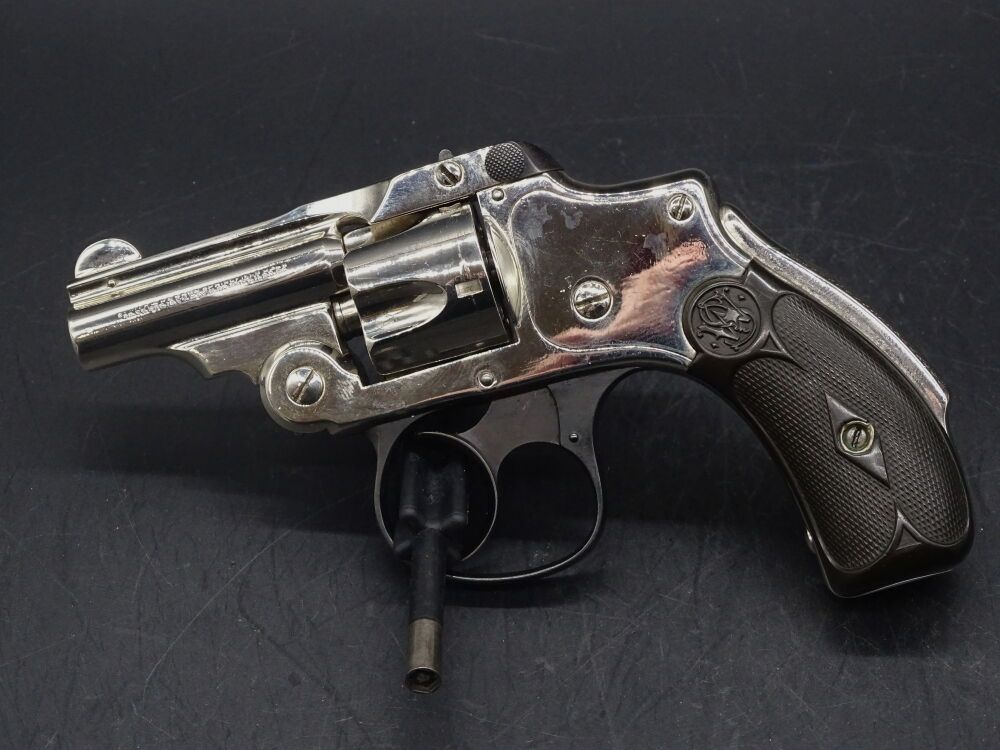 Smith & Wesson 1902 Hammerless Niquelado Calibre .32S&W 1902 Hammerless