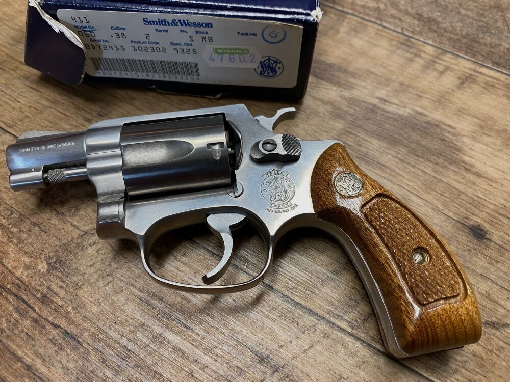 Smith & Wesson 60-3  2 Zoll in Originalverpackung	 .38Special