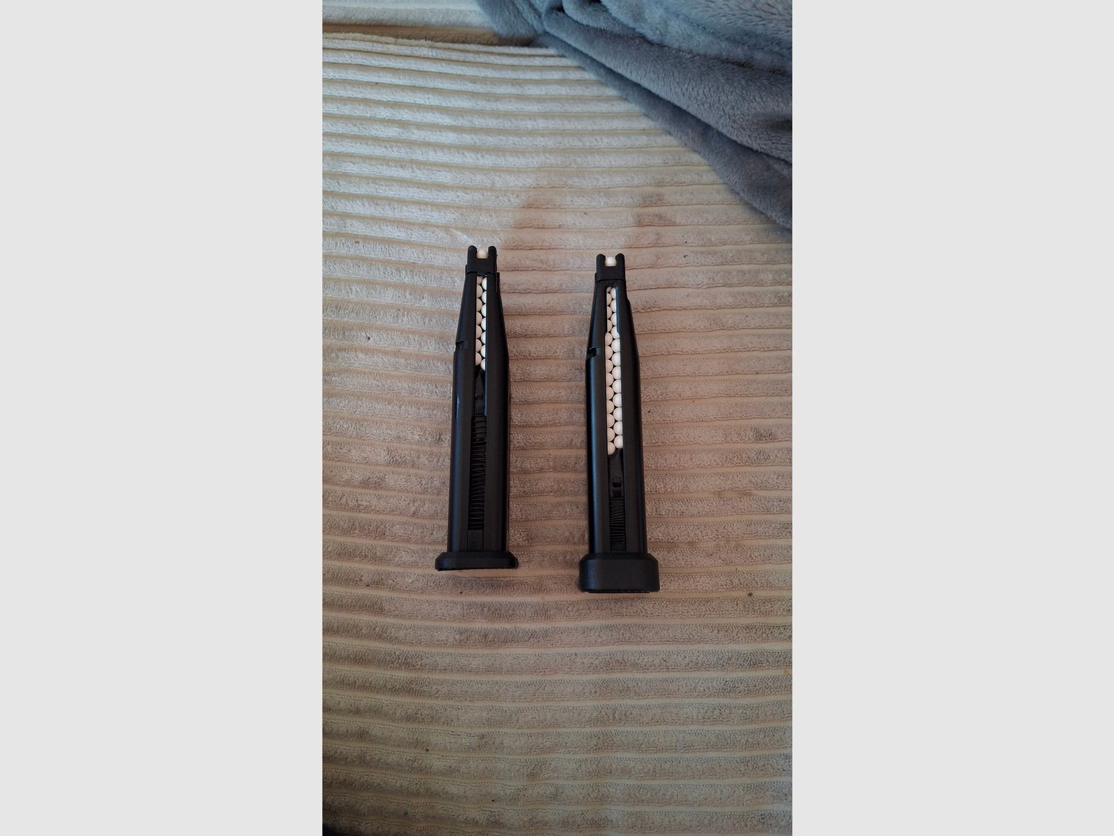 Airsoft 1911 Pistol Gas-operated