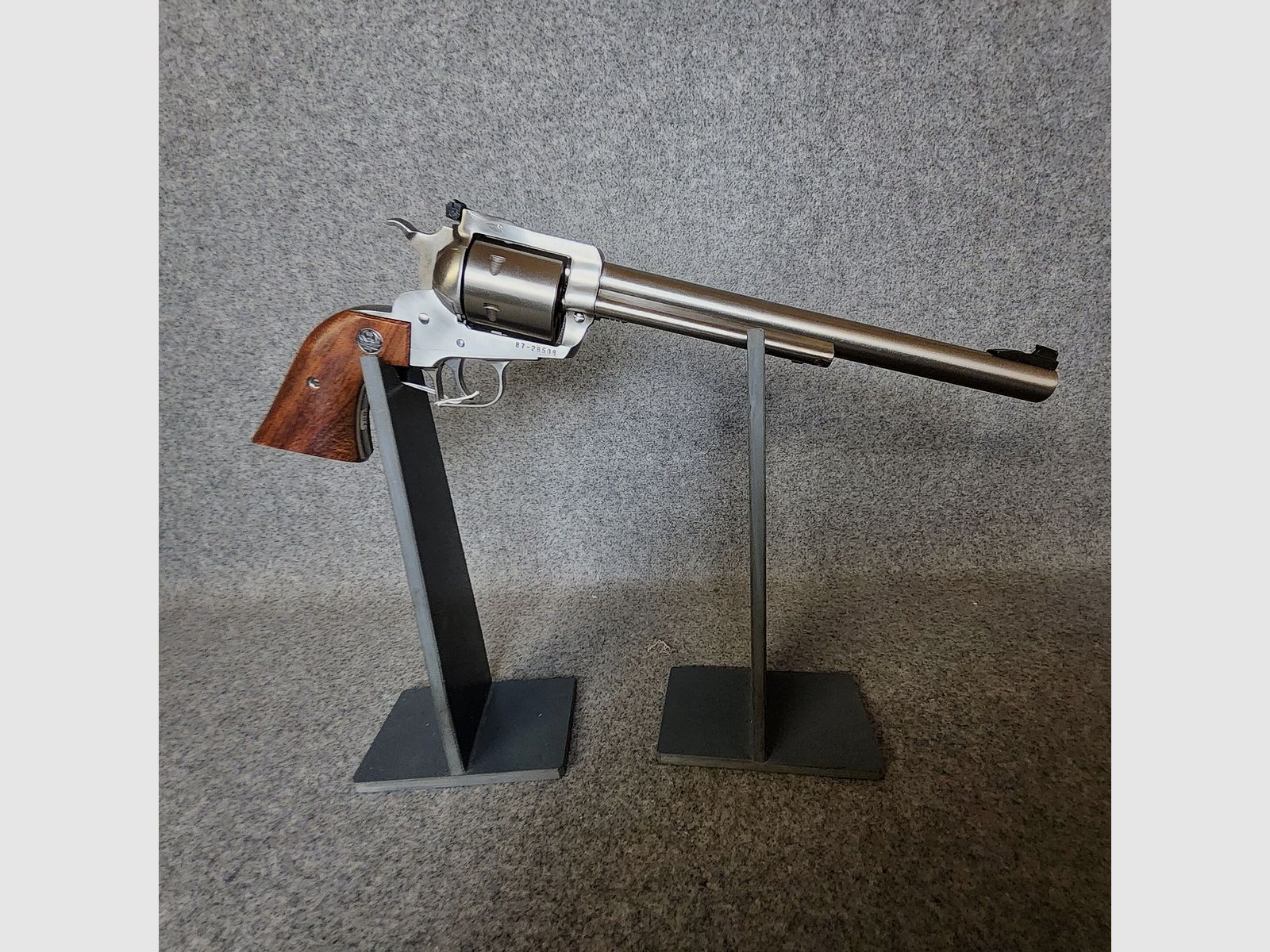Ruger	 New Model Super Black Hawke